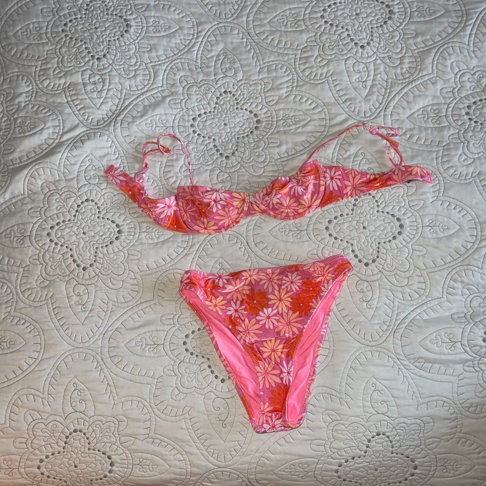 Triangl Bikini Set